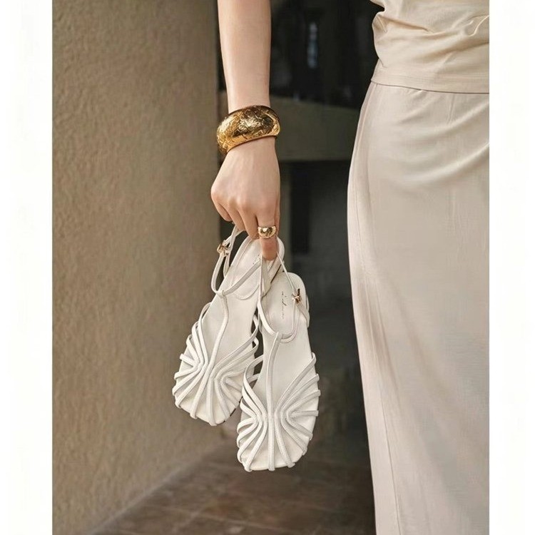 รองเท้าสานสไตล์ฝรั่งเศสวินเทจ  - Vintage Fashion Outfit บทวิจารณ์และราคา
