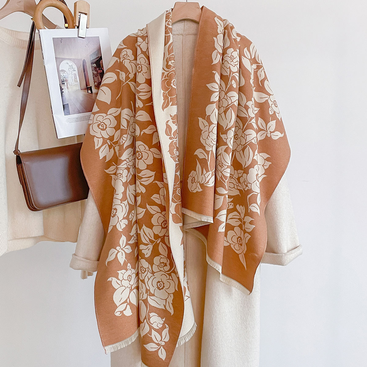 ผ้าพันคอแคชเมียร์ลายดอกไม้สไตล - Vintage Fashion Outfit บทวิจารณ์และราคา