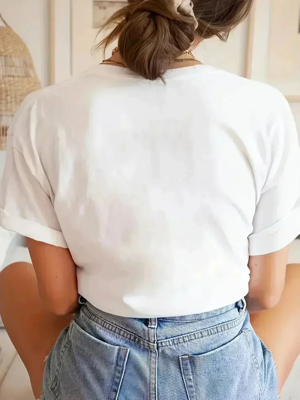 เสื้อยืดวินเทจที่ได้รับแรงบันด - Vintage Fashion Illustration บทวิจารณ์และราคา